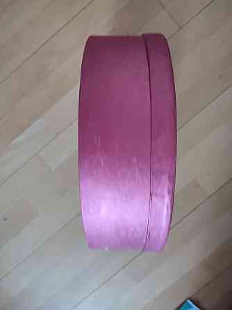 Коробка цилиндрическая красивая 