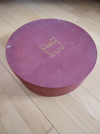 Коробка цилиндрическая красивая  - изображение 1