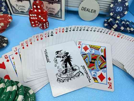 Покерный набор в кейсе на ключ 200фишек 