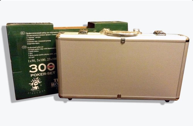 Набор для игры в покер 300 фишек. (новый)  - изображение 2