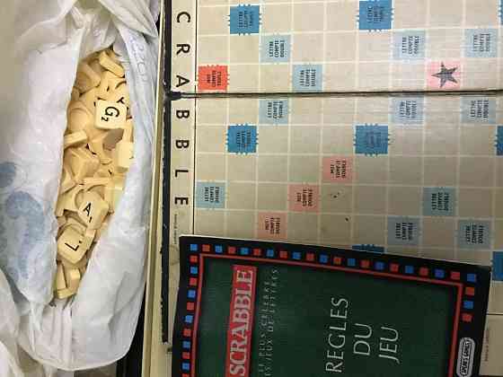 Настольная игра Scrabbles на французском языке 