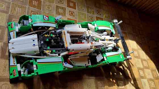 Lego Technic Ле-Ман гоночная машина 