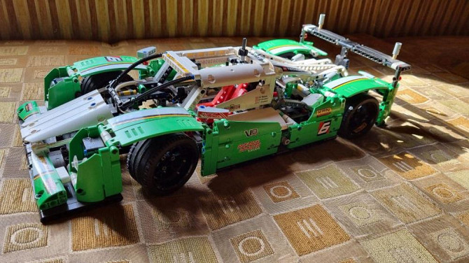 Lego Technic Ле-Ман гоночная машина  - изображение 3