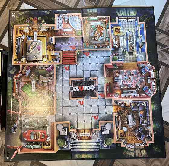 Настольные игры CLUEDO и Английский клуб 