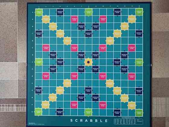 Настольная игра Scrabble 