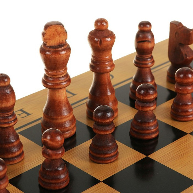 Настольная игра 3 в 1 "Король": нарды, шахматы, шашки, 39 х 39 см  - изображение 2