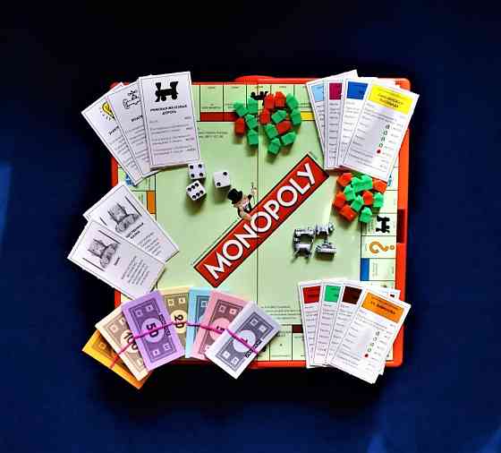 Монополия (Monopoly Grab & Go) дорожная версия 